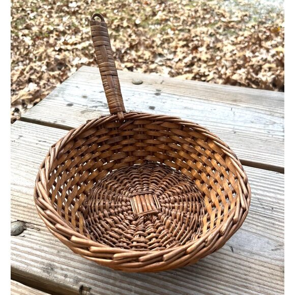 Vintage Brown Wicker Basket Frying Pan/Scoop Figural Kitchen Rustic Decor - Picture 2 of 14
